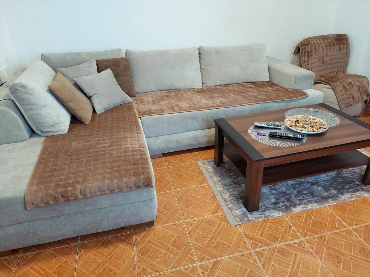 Apartmani Jovan Ulcinj Ngoại thất bức ảnh