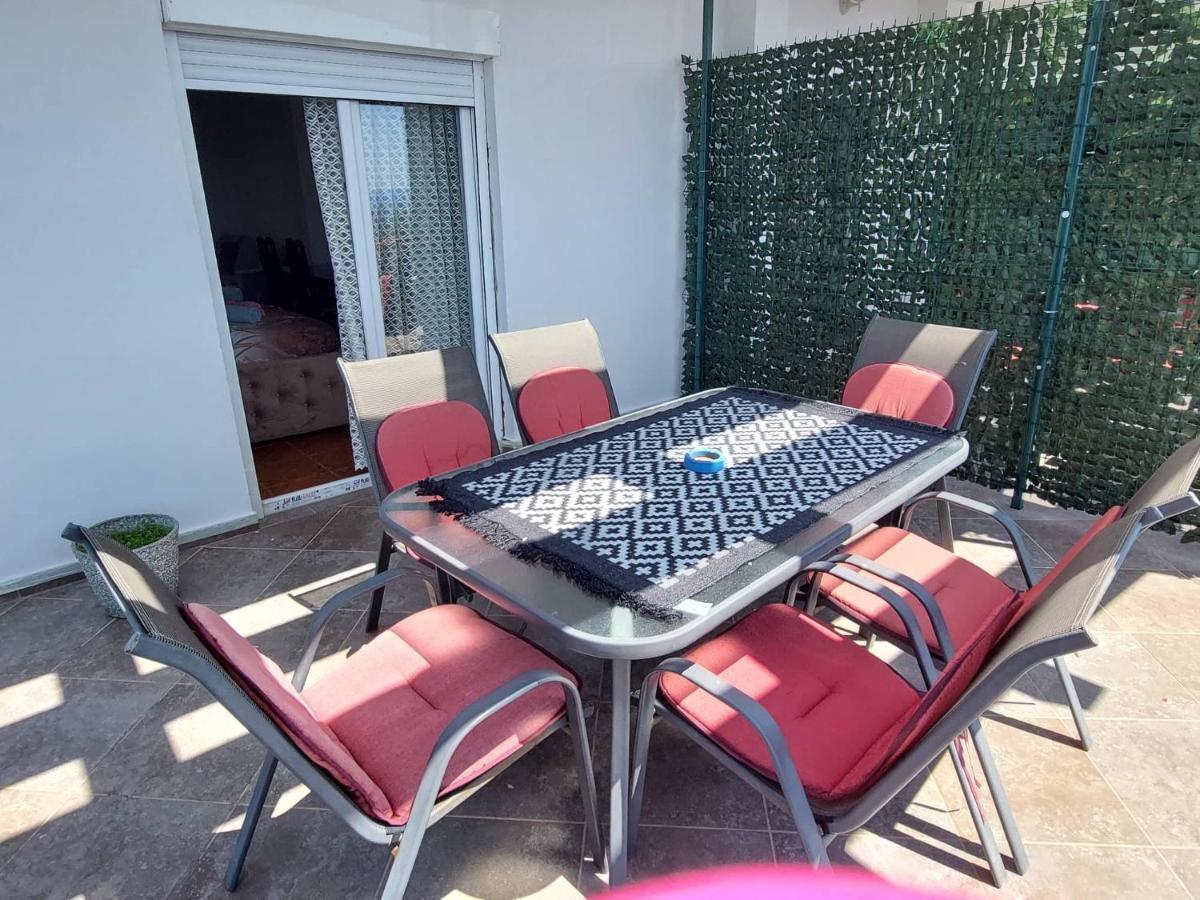 Apartmani Jovan Ulcinj Ngoại thất bức ảnh