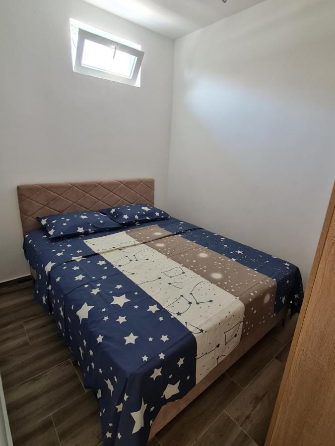 Apartmani Jovan Ulcinj Ngoại thất bức ảnh