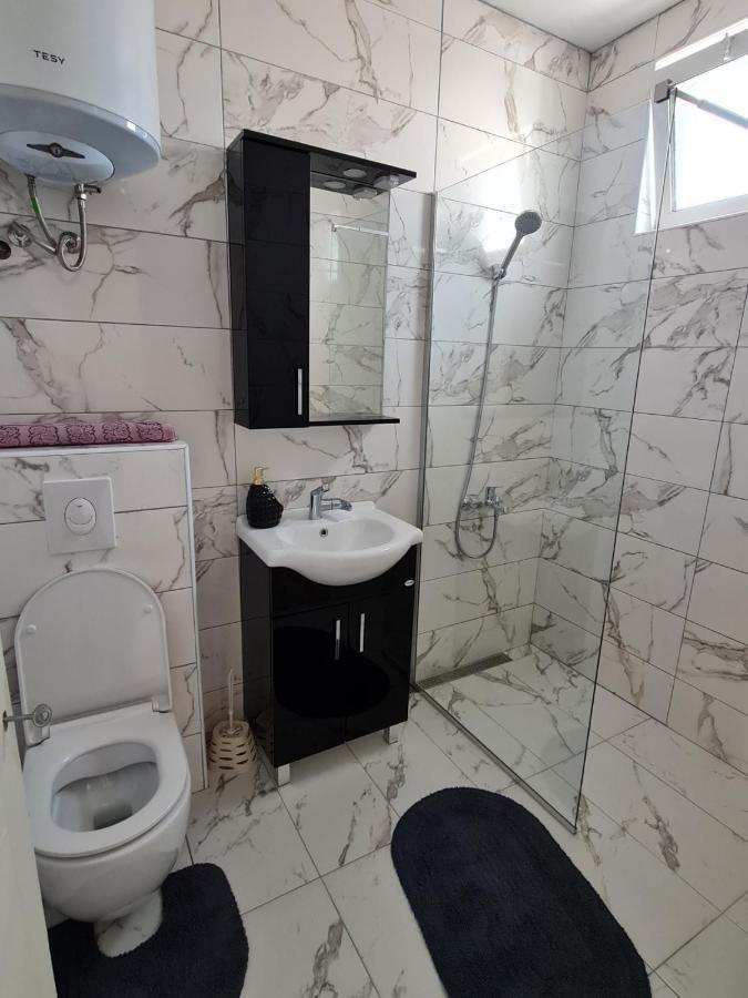 Apartmani Jovan Ulcinj Ngoại thất bức ảnh
