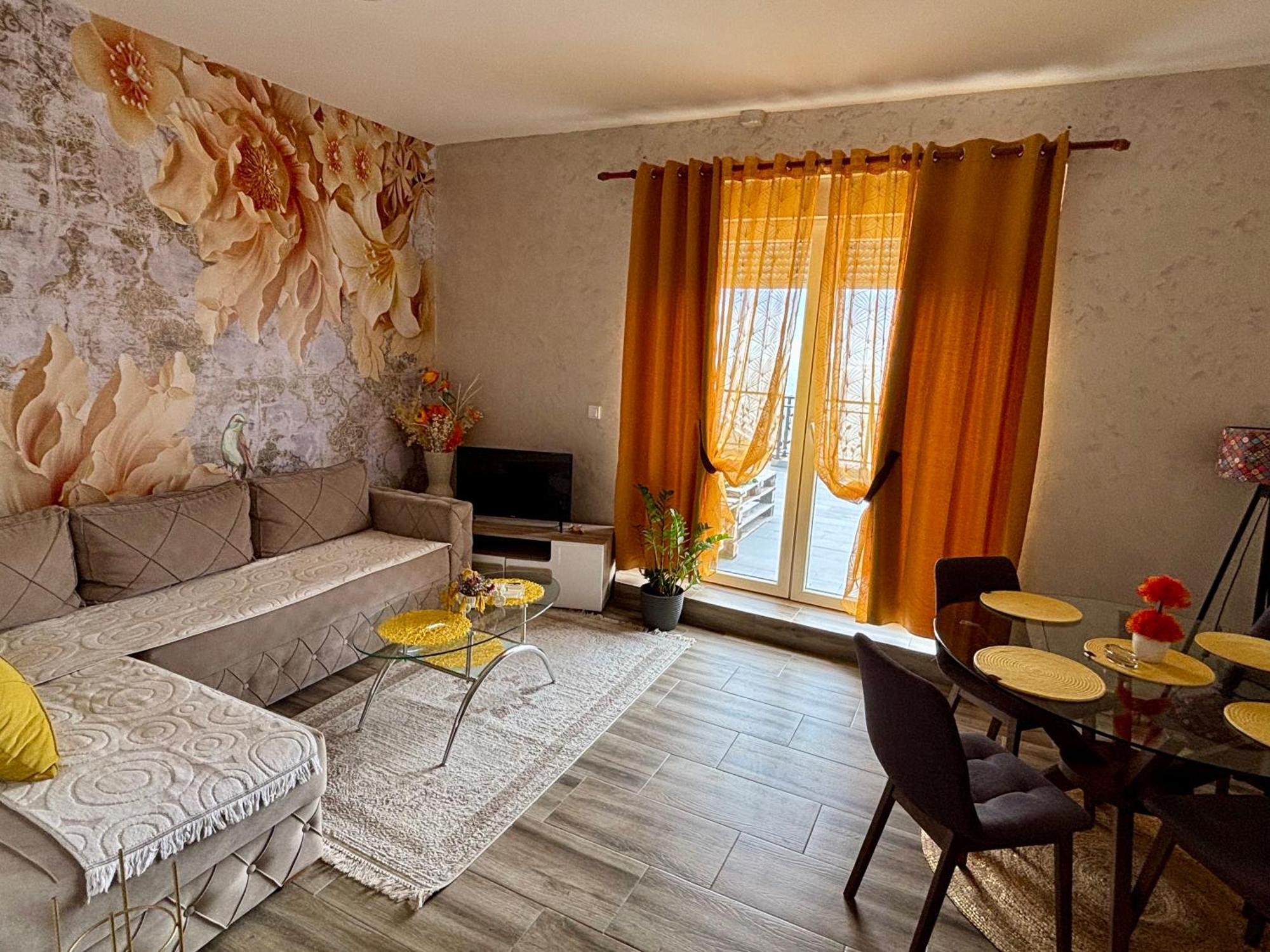 Apartmani Jovan Ulcinj Ngoại thất bức ảnh