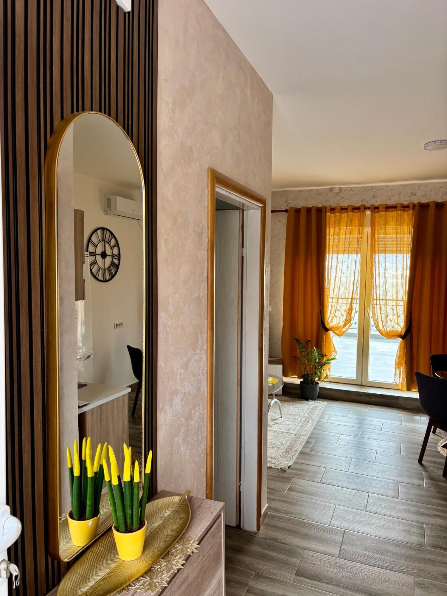 Apartmani Jovan Ulcinj Ngoại thất bức ảnh